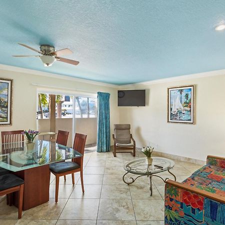 Bay Palms Waterfront Resort - Hotel And Marina セント・ピート・ビーチ 部屋 写真