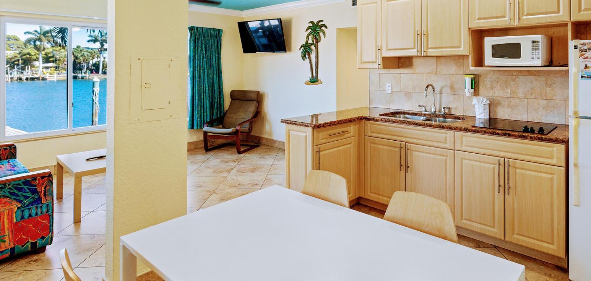 Bay Palms Waterfront Resort - Hotel And Marina セント・ピート・ビーチ 部屋 写真
