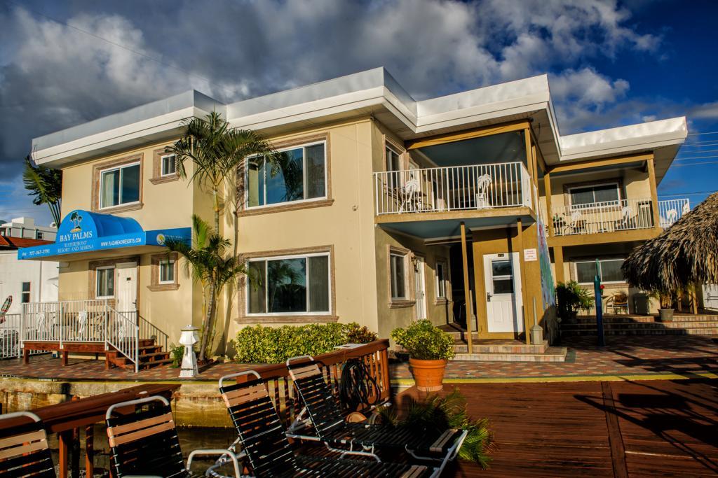 Bay Palms Waterfront Resort - Hotel And Marina セント・ピート・ビーチ エクステリア 写真