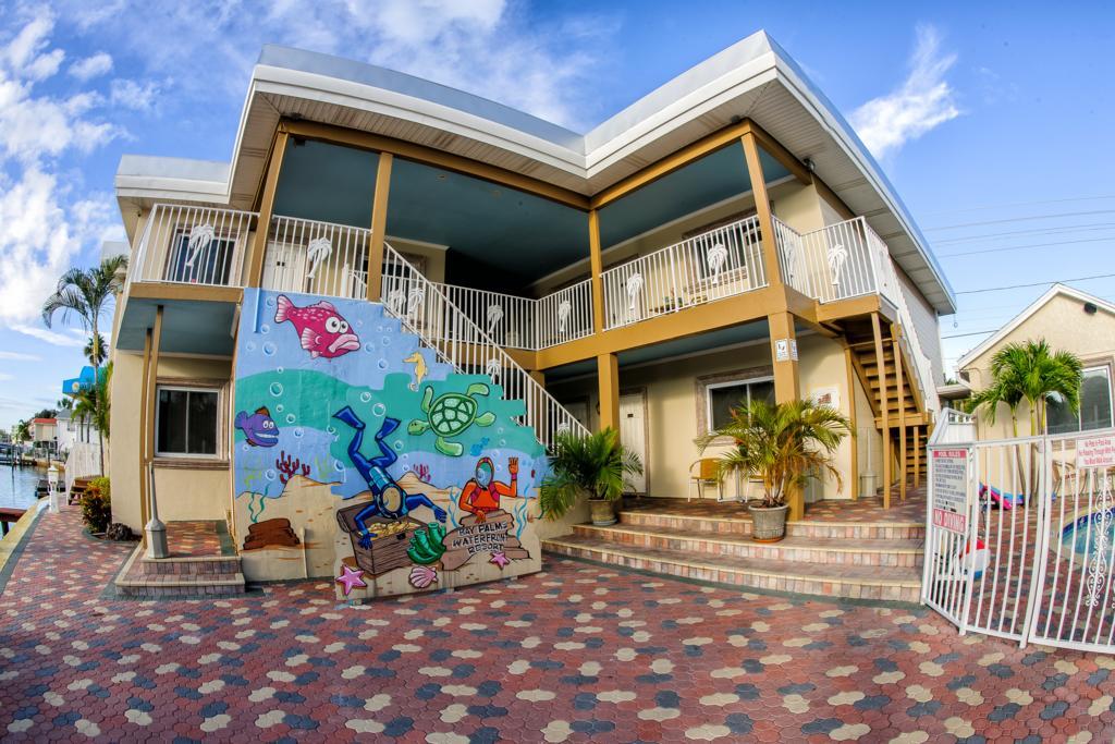Bay Palms Waterfront Resort - Hotel And Marina セント・ピート・ビーチ エクステリア 写真