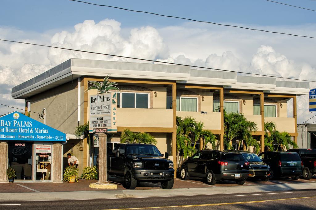 Bay Palms Waterfront Resort - Hotel And Marina セント・ピート・ビーチ エクステリア 写真