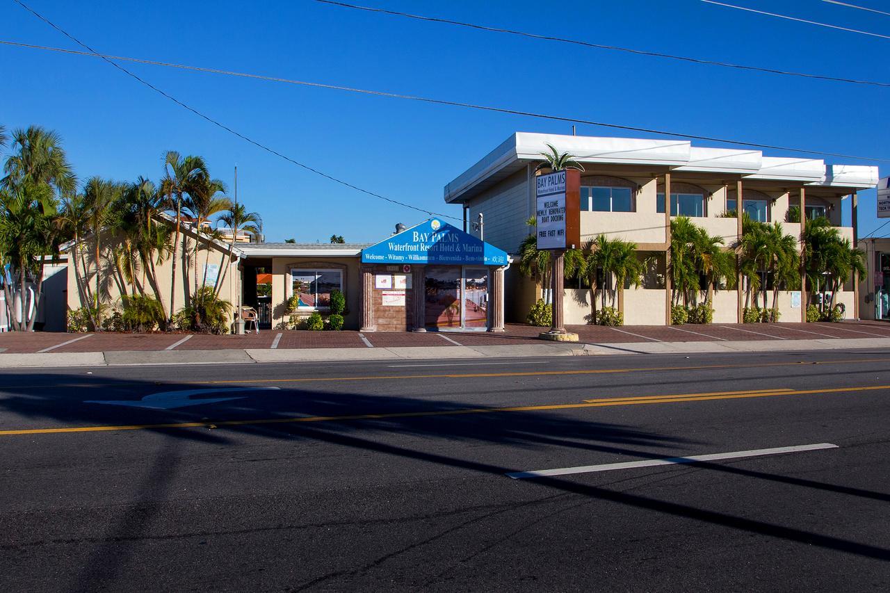 Bay Palms Waterfront Resort - Hotel And Marina セント・ピート・ビーチ エクステリア 写真