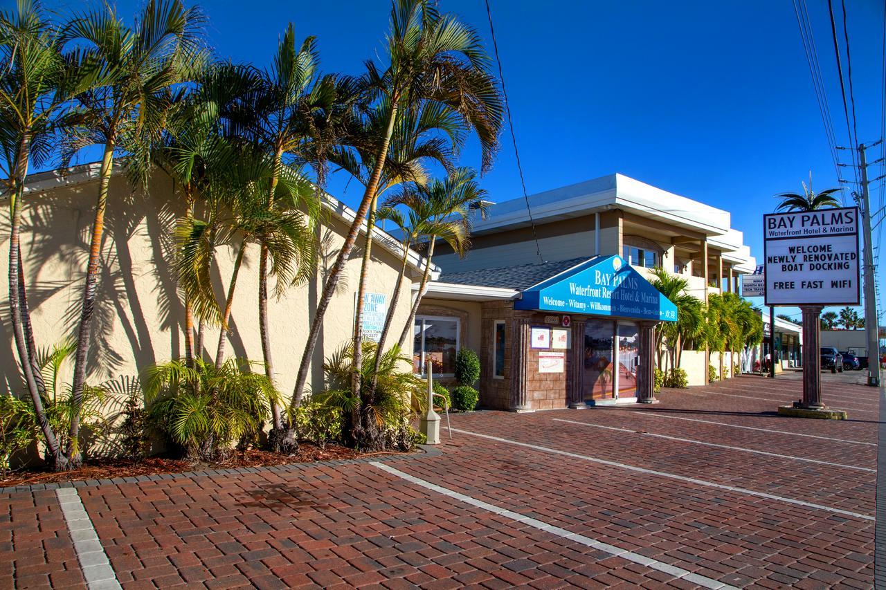 Bay Palms Waterfront Resort - Hotel And Marina セント・ピート・ビーチ エクステリア 写真
