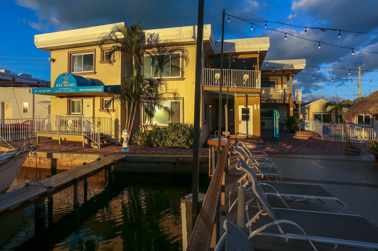 Bay Palms Waterfront Resort - Hotel And Marina セント・ピート・ビーチ エクステリア 写真