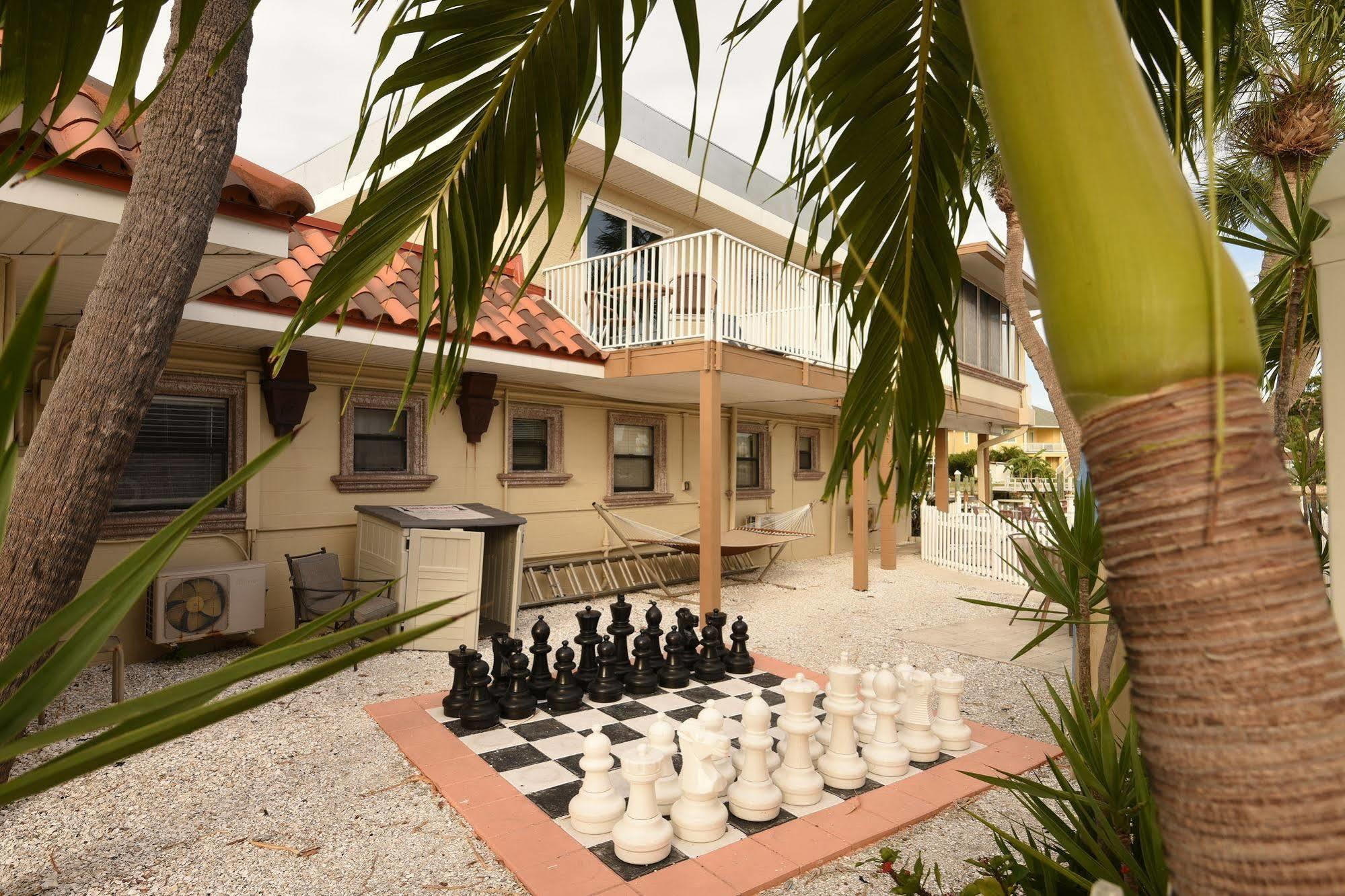 Bay Palms Waterfront Resort - Hotel And Marina セント・ピート・ビーチ エクステリア 写真
