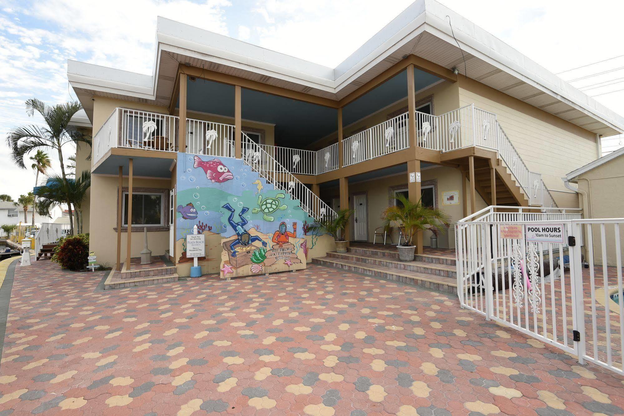 Bay Palms Waterfront Resort - Hotel And Marina セント・ピート・ビーチ エクステリア 写真