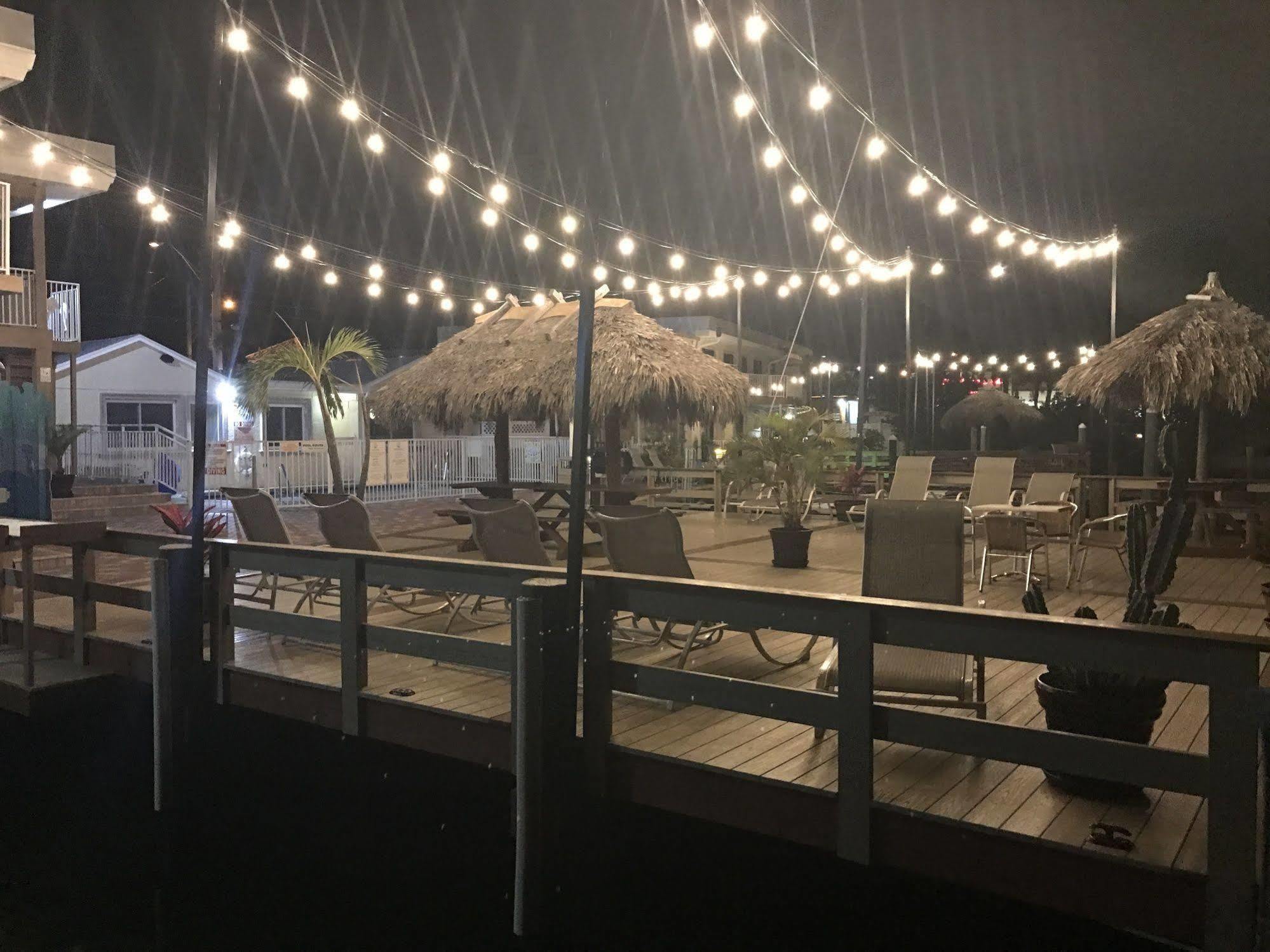 Bay Palms Waterfront Resort - Hotel And Marina セント・ピート・ビーチ エクステリア 写真